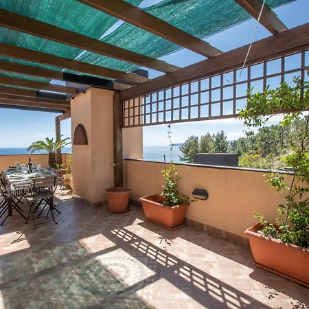דירה Casa Alice With Shared Pool Sea View - Happy ואראצה