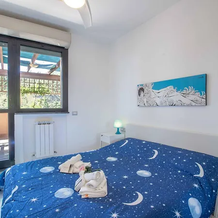 Casa Alice With Shared Pool Sea View - Happy דירה ואראצה