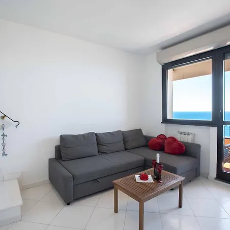 דירה Casa Alice With Shared Pool Sea View - Happy ואראצה