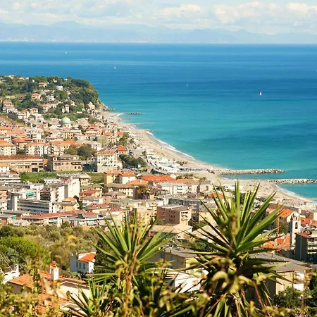 Casa Alice With Shared Pool Sea View - Happy Varazze